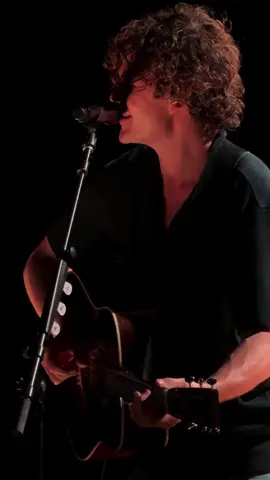 @Vance Joy #concert #frontrow #barricade #riptide 