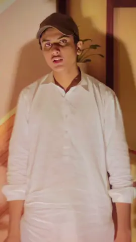 #hannan_kharl #punjabipoetry #punjabidohrey کیسے دے وفادار نئ ہوندے