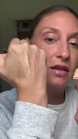 @LYS Beauty has one of my top 5 fave highlight formulas on the market and it’s so underrated!!!! #fallmakeup 