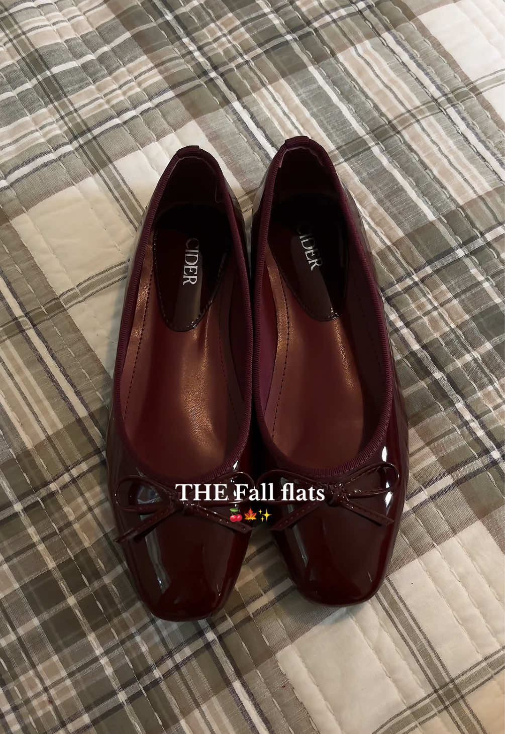 Would recommend going half a size up! 👻🍁 @Cider #shopcider #balletflats #fallflats #burgundyshoes #pinterestaesthetic 
