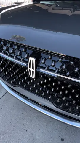 Enjoy a spacious interior and advanced technology inside the new 2025 #LincolnNautilus ⚡️  #ford #az #luxury #truck #viralvideo 