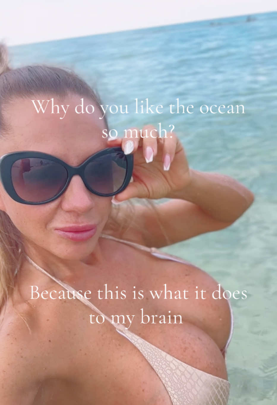just one reason I love the beach 🏖️ 👙☀️🏝️ #miami #beach #miamibeach #ocean 