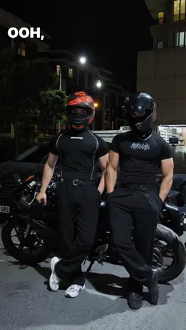 #CriminalVibes #DarkRomance #MotorcycleCriminal #BadBoyEnergy #zeuspeg @kauslsj 