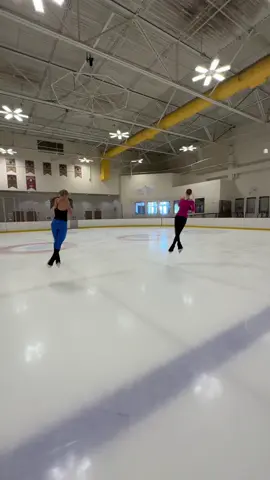 tuesday axels 🤩 @landiceskates #figureskater #figureskatingtiktok #universityofdenver #fyp #IceSkating 