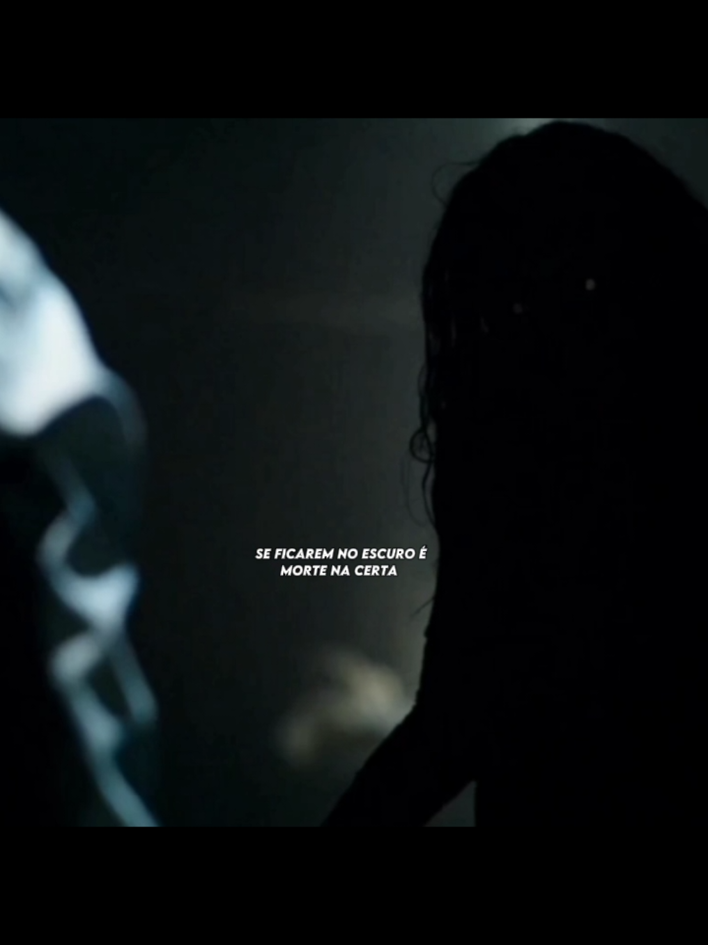 As vezes o escuro pode ser bem perigoso☠️ Filme: Quando as luzes se apagan