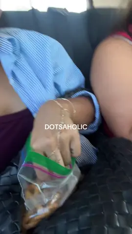 #dotspretzels #holic #sisters #pretzels 