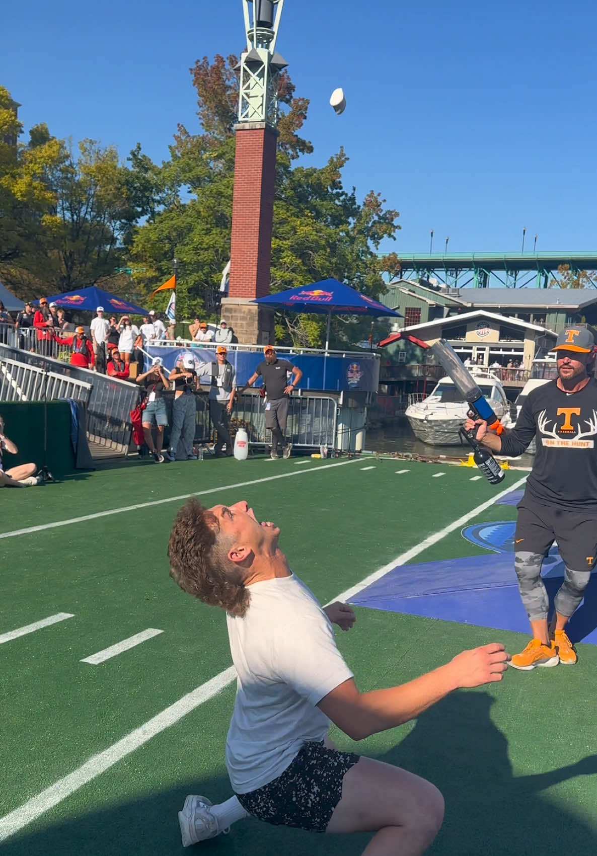 Lil halftime mallow catch at @Red Bull USA Championship Run 🏈 #sports #football #trickshot #funny #catch @JakeAjemian30 @Speed 