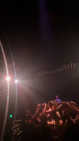 Chạy theo em ở phương trời xa... với màn xoay nát mâm của DJ 📀🥏#fypシ゚ #bar #dj #nhacremix #lenxuhuong 