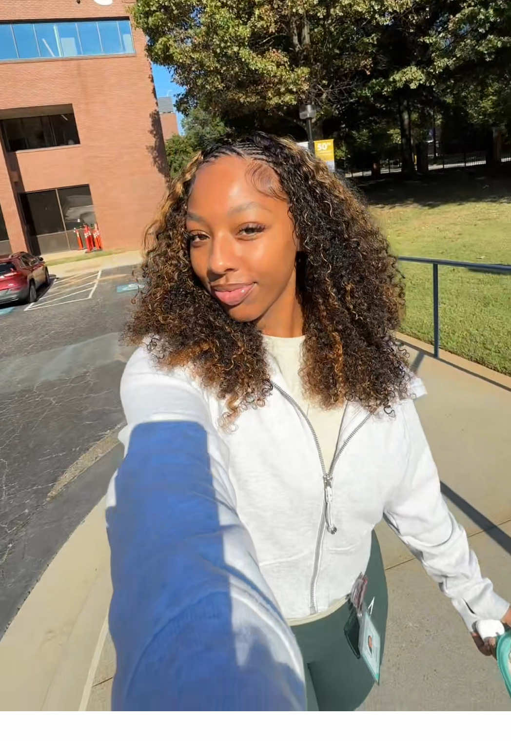 Another day, another exam 😓 Anywho my white coat ceremony is coming up yay! Are yall liking this series?  #blackgirlgettingherwhitecoat #morehouseschoolofmedicine #drbarbie #ravenamour #blackwomendoctors 