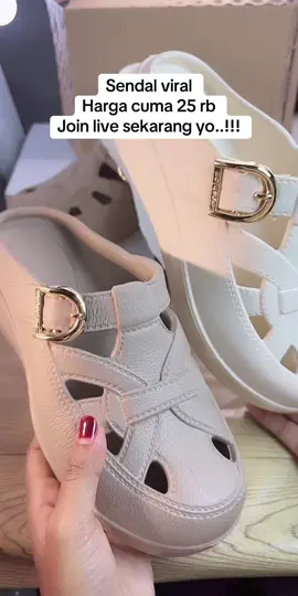 Sendal viral harga 25 Join live sekarang yo..!! #tiktoklive #sendalkaretjelly #sendalmurah #sendalkekinian #sendalkaretmurah 