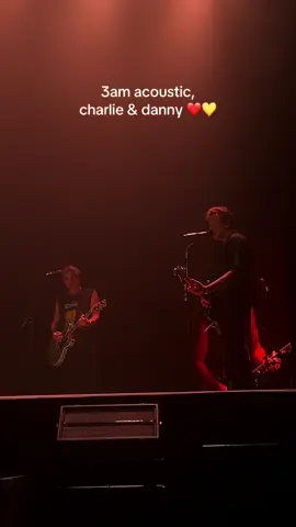 tour spam incoming, in the meantime here is this beautiful masterpiece 💛❤️ #bustedvsmcfly #3am #charliesimpson #dannyjones @Danny Jones @Charlie Simpson 