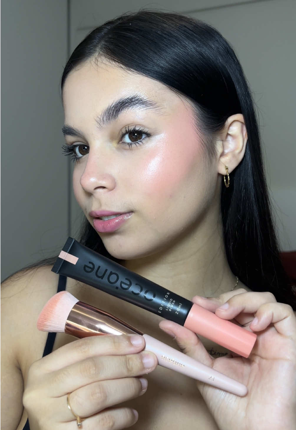 Review do novo blush líquido @Océane Brasil Edition 🌟 disponível só aqui no TikTok Shop! Resenha completa na cor Peachy #océaneedition #blushliquido #resenhamaquiagem #review #beauty 