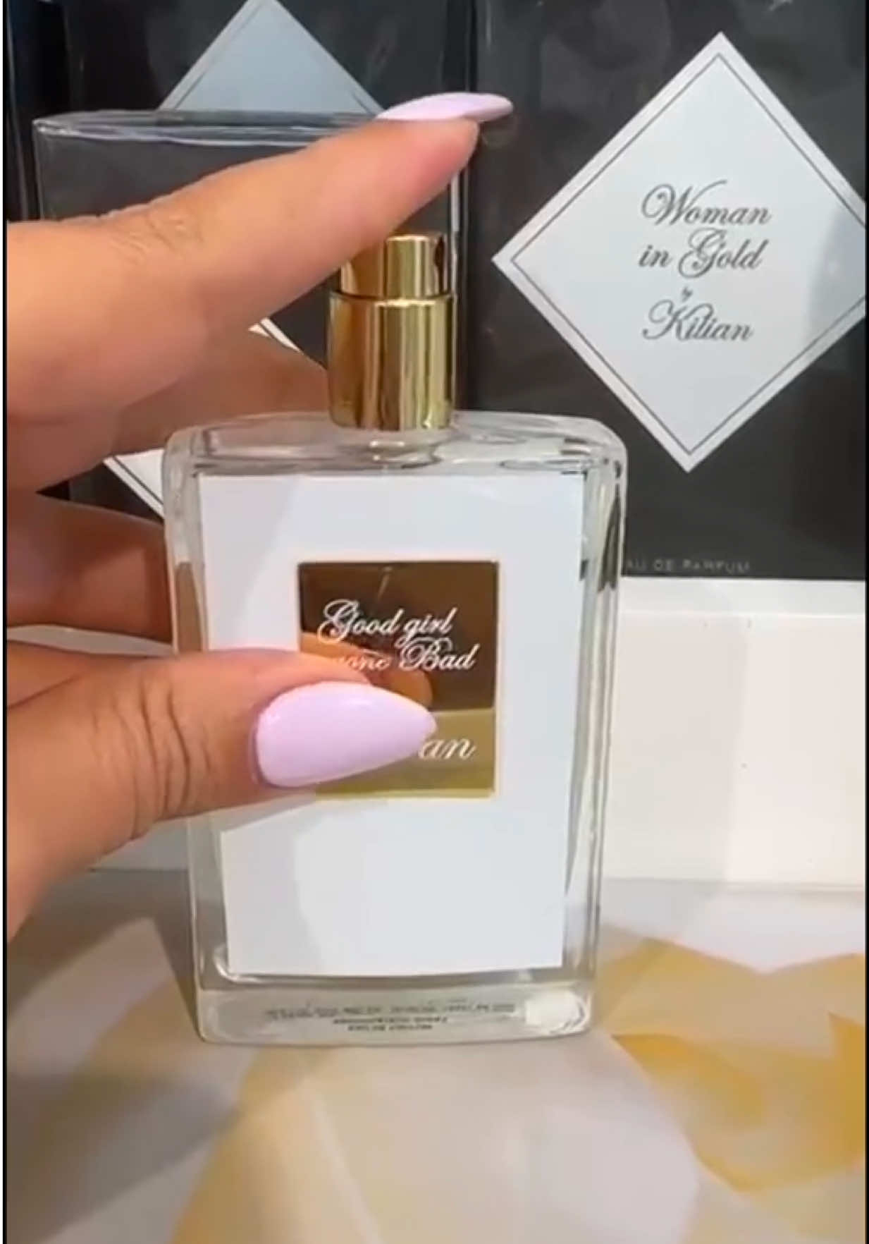 Good Girl Gone Bad by Kilian is a bold yet romantic fragrance that tells a story of contrast innocence wrapped in temptation. A luxurious blend of florals and sensual notes, it’s the scent for the woman who’s sweet at heart but knows how to be dangerously unforgettable. @KILIAN PARIS ✨ Soft petals with a daring twist… 🌸🔥 Good Girl Gone Bad by Kilian is elegance with an edge.  🤍 🌸 Notes: 	•	Top Notes: Osmanthus, Jasmine, May Rose 	•	Heart Notes: Narcissus, Tuberose 	•	Base Notes: Amber, Cedar #Kilian #viral #LuxuryPerfume #fyp #trendingvideo 