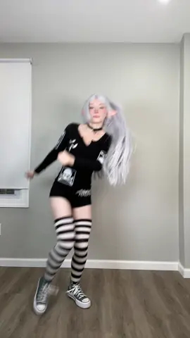 Not October yet but Halloween Frieren lol #cosplay #cosplayer #frieren #frierencosplay #dancetrend 