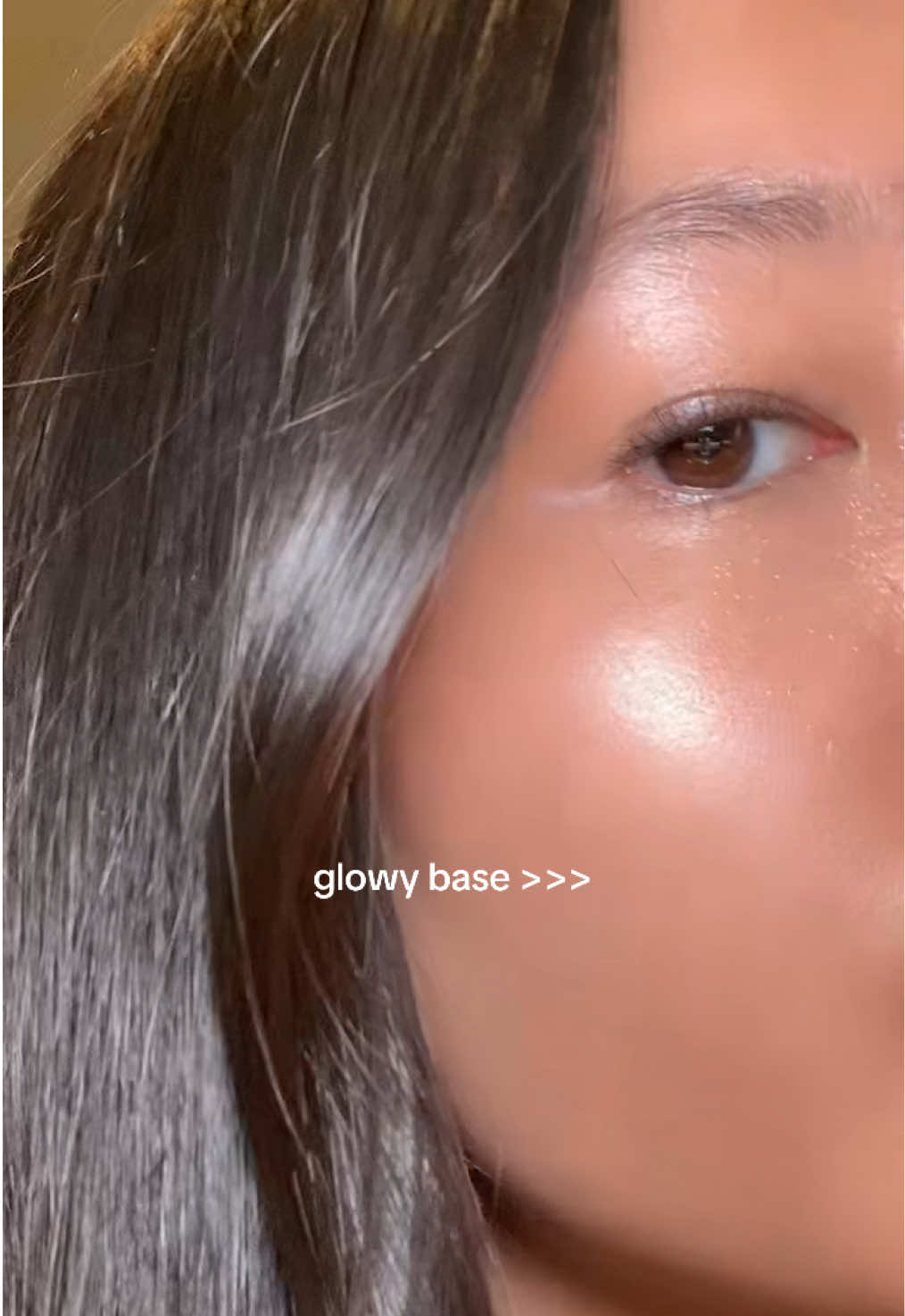 natural but glowy everyday base for work 😊 #glowymakeuplook #grwmforwork #workmakeuproutine #glowybasemakeup #glowyskinroutine @Saie @Laura Mercier @bareMinerals @Drunk Elephant #creatorsearchinsights 