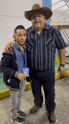 aquí estamos compañeros #pariaguan #ferias #fyp #parati @Luis Colmenarez #creatorsearchinsights 