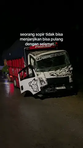 Semoga cepat terkondisikan kawan. Yang penting orangnya selamat🙏 #trukmaniaindonesia #fypシ゚viral #cmic_indonesia #rembang24jam 