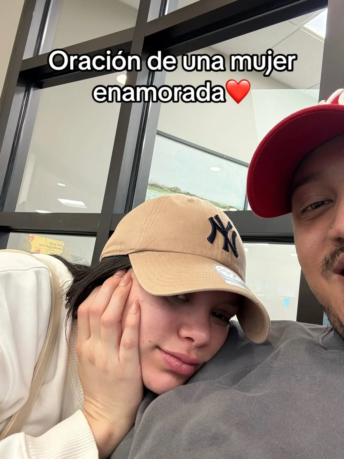 Amar es orar por la persona que está a tu lado Marcos 10:8-9 