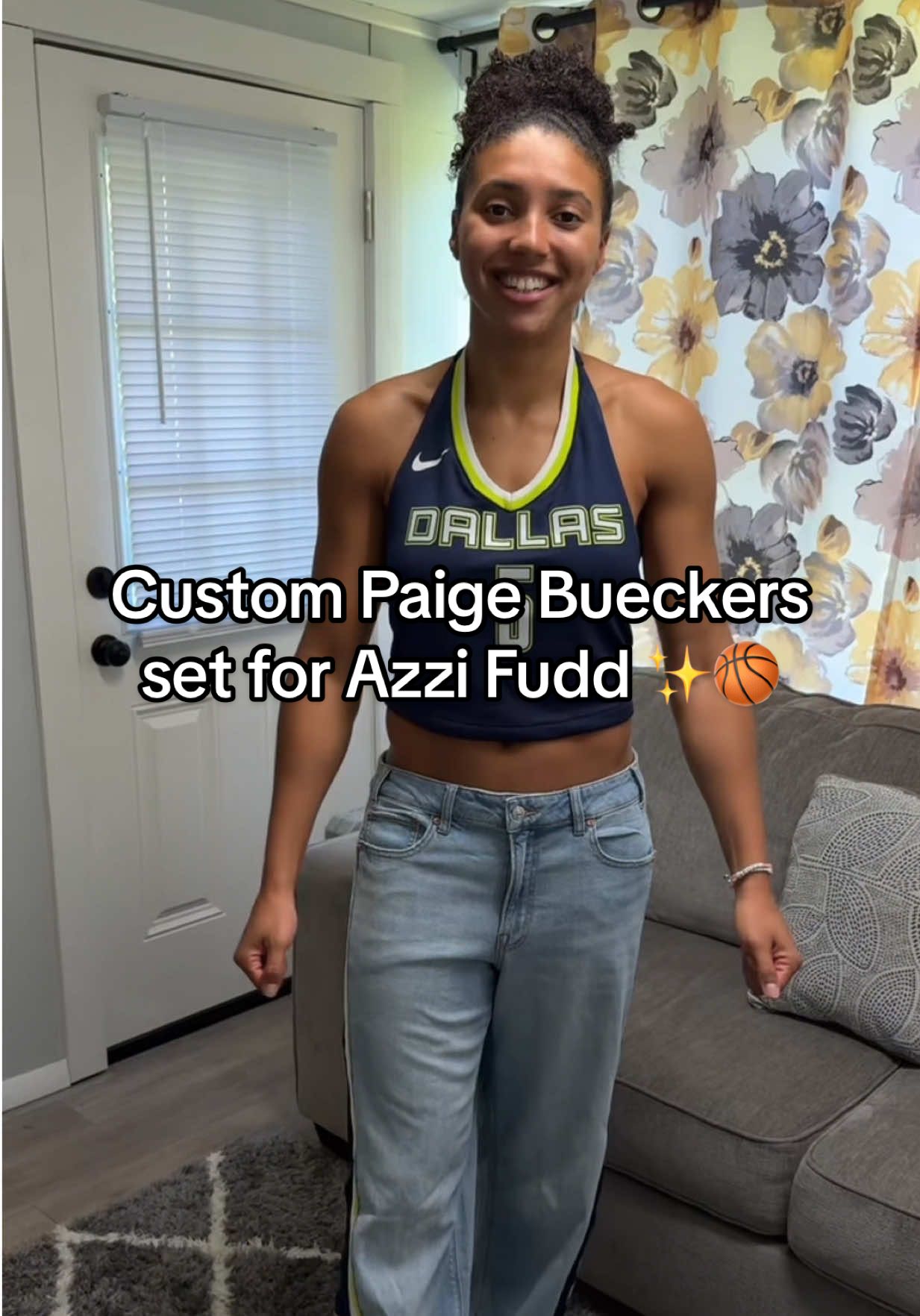 In honor of Paige Bueckers winning Rookie of the Year I wanted to show you guys the set I made for @Azzi Fudd ! Can’t wait to see you wear it next season! Also I made a tutorial of how I made these pants? Lmk if I should drop it! 