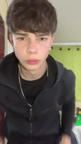 ya hace falta cortarse el pelo