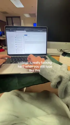 and that’s because i never learned how to type #college #collegeathlete 