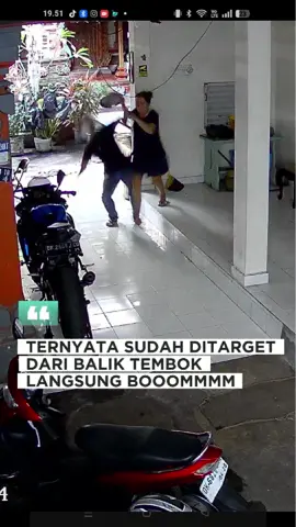 Ternyata sudah ditarget dari balik tembok 