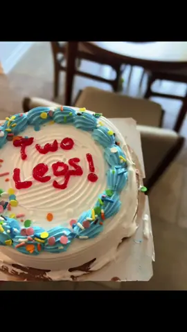 There’s never a bad reason for ice cream cake #newlegday #amputee #amputeelife 