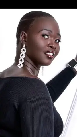 I have nothing to say 😘😘😘if you know you 🤗Aker herself @Laika Maduk Yuang😘(elegant)  @adhieumaduk  @Adeng chol Leek 