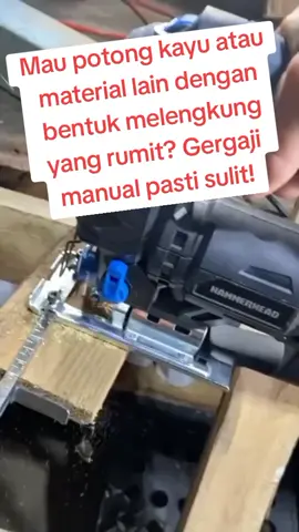 Punya banyak proyek DIY di rumah tapi terhalang karena butuh alat potong serbaguna? Dengan Mesin Gergaji Jigsaw, kamu bisa memotong kayu, triplek, plastik, bahkan logam tipis dengan mudah! Alat ini dirancang untuk memberikan kemudahan dan efisiensi, sehingga semua ide kreatifmu bisa terwujud tanpa hambatan. #gergajijigsaw #mesingergaji #jigsawtool #alatpotongkayu #powertools 