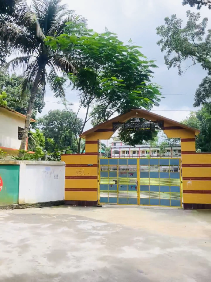 it's nagin school....🐍😹 #funnyvideos #bhuapur #vairalvideo #foryoupage #bhuapur_tangail 