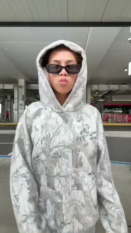 ITS SO COLD.