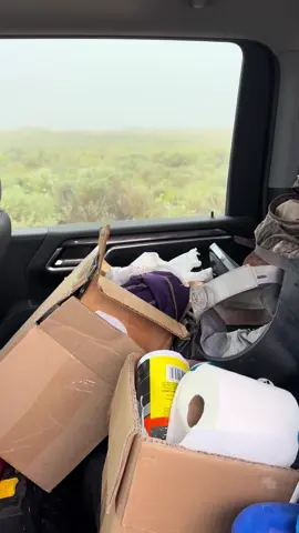 Mule deer beded down about 20ft from the truck .I was making so much noise and my dad spotted him and he never got up until my dad started the truck . #huntingtiktok #muledeer #gettingreadyforhuntingseason🦌 #westtexas #dadanddaughter 