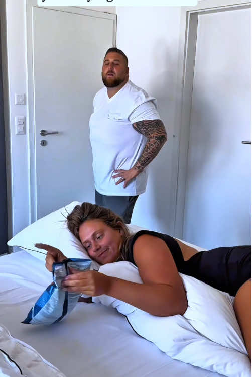 Try not to laugh 😂😂#funny#funnyvideos #prank#couple #fyp#usa🇺🇸 #prankvideo #husbandwife #foryou #fail#haha #family #trending 