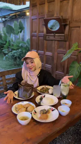@djiwa jawa #resto #solo #cafedisolo #rekomendasicafe 