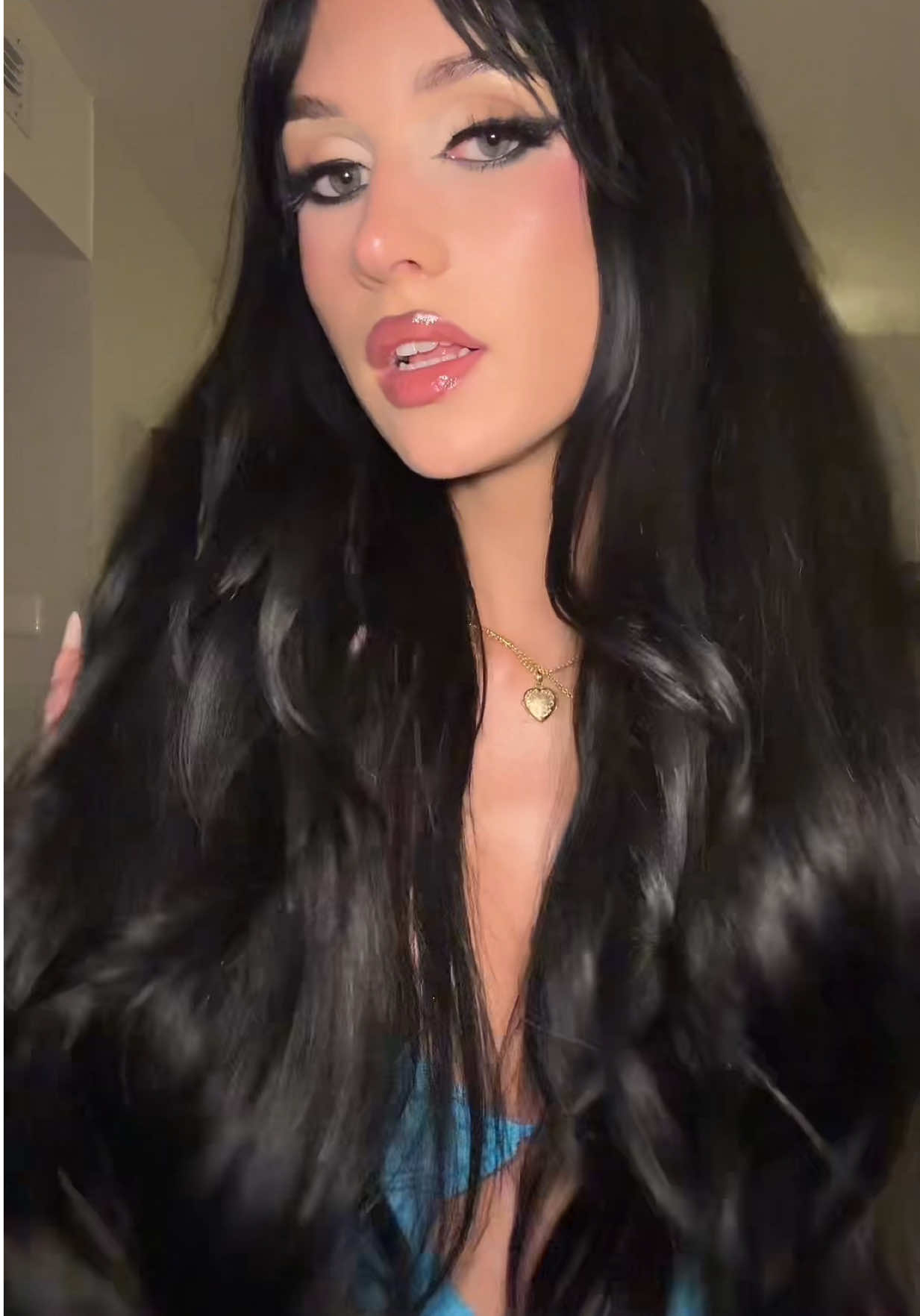 getting a hair gloss is the biggest glow up hack @Nayaanasarahy 