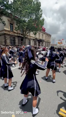 Colegio Superior de Señoritas 15 de Septiembre en San José 🇨🇷⚜️ #15septiembre #sanjosecostarica🇨🇷 #colegiosuperiordeseñoritas #seño #banda 