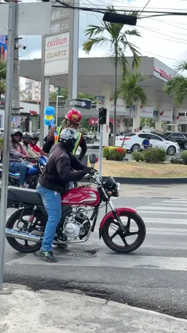 En to lo lado me aparece 😂😂