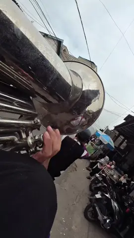 POV ketika kamu jadi pemain tuba. #hikamcelebration #pov #tuba #drumbandlamongan #fypシ 