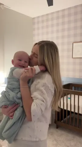 Night 6, I can get used to these nights 🫢 #sleeptraining #sleeptrainingbaby #nightroutine #4monthold #nightshift 