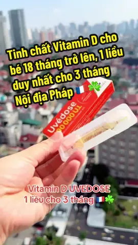 🥰Vitamin D liều cao 1 ống dùng cho 3 tháng - #Uvedose #Nội_Địa_Pháp 🇫🇷☘️#Nội_Địa_Phapsvedose liều cao 100.000UI là sản phẩm của hãng Uvedose – Pháp, bổ sung lượng vitamin D thiết yếu cho cơ thể, giúp trẻ tăng khả năng hấp thu canxi, hỗ trợ phát triển xương, chống còi xương . ​Vitamin D3 Uvedose được bào chế dưới dạng liều cao, sẽ được dự trữ trong các mô, sau đó sẽ giải phóng dần theo nhu cầu của cơ thể, uống một liều duy trì đến 3 tháng. Sử dụng đơn giản, thuận tiện, phù hợp cho các bà mẹ bận rộn. 1. Thành phần Vitamin D3 Uvedose liều cao 100000 UI – Vitamin D3 100000 UI – Không chứa Gluten, đường, lactose, men, màu nhân tạo hoặc hương vị, chất ngọt nhân tạo 2. Sử dụng Vitamin D3 Uvedose liều cao 100000 UI có tốt không? – Giúp bổ sung D3 thiếu hụt của cơ thể – Hỗ trợ tăng cường khả năng hấp thu canxi, photpho tốt cho xương khớp – Phù hợp với trẻ ít tiếp xúc với ánh nắng mặt trời có nguy cơ thiếu vitamin D – Hỗ trợ tốt với trường hợp bé rụng tóc vành khăn, khó ngủ, ngủ không sâu, không ngon giấc… – Không chứa Gluten, đường, lactose, men, màu nhân tạo hoặc hương vị, chất ngọt nhân tạo – Sử dụng cho trẻ từ 18 tháng trở lên, phụ nữ có thai, trẻ em tuổi dậy thì,người cao tuổi 3. Đối tượng sử dụng Sử dụng cho trẻ từ 18 tháng trở lên, phụ nữ có thai, trẻ em tuổi dậy thì, người cao tuổi 4. Cách dùng Vitamin D3 Uvedose liều cao 100000 UI – Uống một liều duy trì cho tới cho 3 tháng – Uống tốt vào buổi sáng – Một năm sử dụng khoảng 2 đợt   👉Thực phẩm này không phải là thuốc, không có tác dụng thay thế thuốc chữa bệnh. 👉Hiệu quả sử dụng tùy thuộc cơ địa từng người.