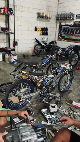 Tempat kumpul wong wong nekat 🤗 #5tp #bjkomogarage #sleepengine200 #130tuneup #work 