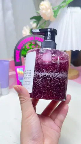 Bữa nay mua sữa tắm có tặng kèm quà siêu hời luôn nha các bà ơi #suatam #suatamnuochoa #suatamtrangda #suatamgraceandglow #suatam3in1 