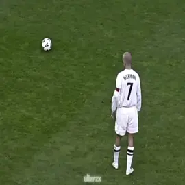 David Beckham’s Iconic Freekick vs Greece 2002 World Cup #Soccer #footballedit #beckham #worldcup #freekick 