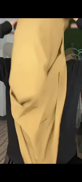 Hijab instan pet bulan sabit size L. Bahan jersey premium. Bahan lembut, adem dan nyaman dipakai.  Collection by aulia hijab #bergojumbo #hijabinstan 