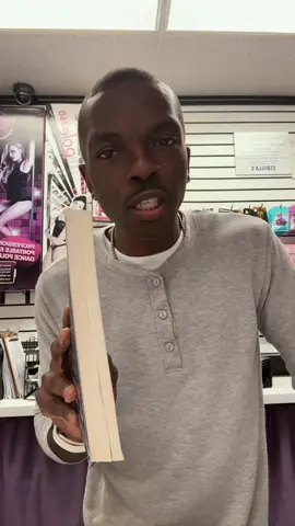 In a world where people are embracing misinformation and conspiracy theories rampantly. MISBLIEF by Dan Ariely is essential reading #BookTok #BookRecommendations #mustread #conspiracytheory #misinformation 