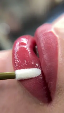 Think of it as the perfect lip stain - but better.  📍 Asia Salon- Los Angeles Ca  💻 New Openings this month! Don’t wait book your Lip Blush 💋 . . . . . #liptint #lipstaintattoo #lipblushtraining #lipstainviral 