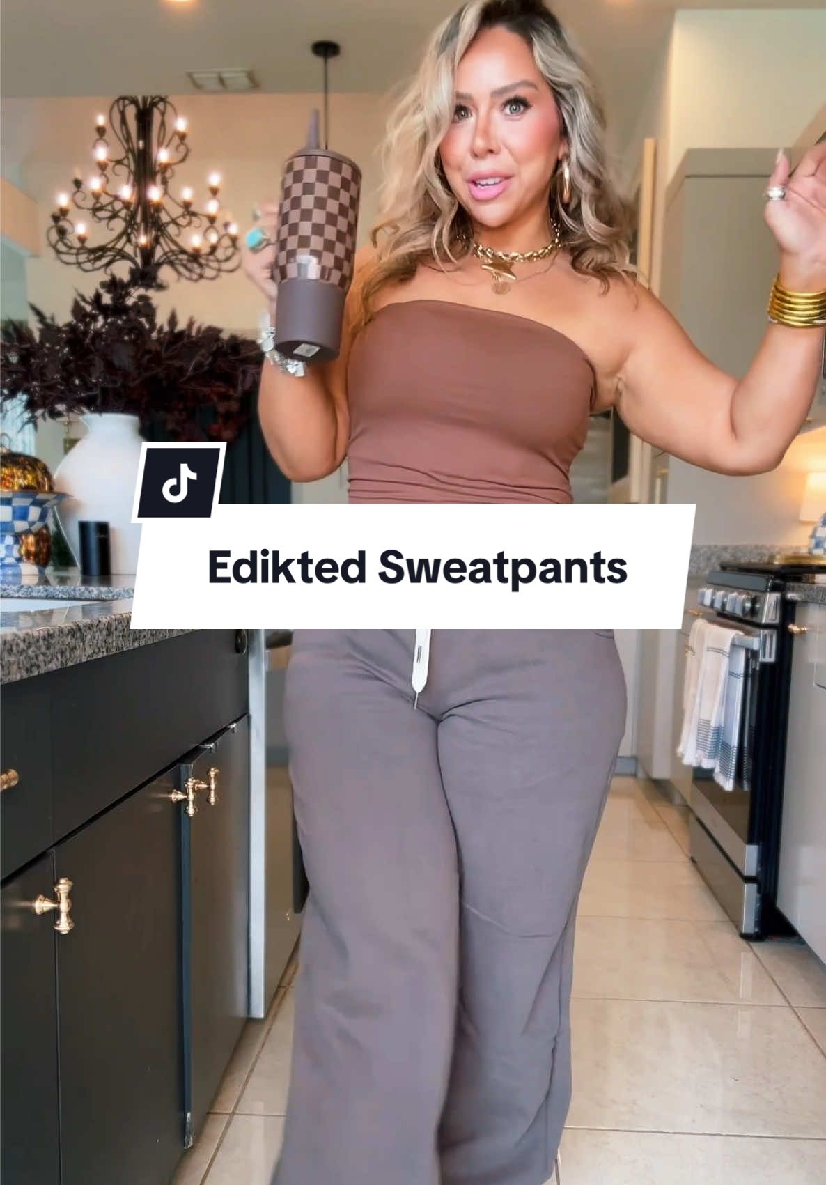 Comfy Sweatpants from @Edikted that transform into Joggers 💅🏼 #sweatpantsoutfit #sweatpantsseason #sweatpants #midsizestyle #tiktokshoprestock 