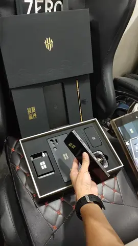 rất gì và này nọ luôn mua về lấy cái gậy như ý mạ vàng đó  #gamingphone #redmagic #redmagic10pro 