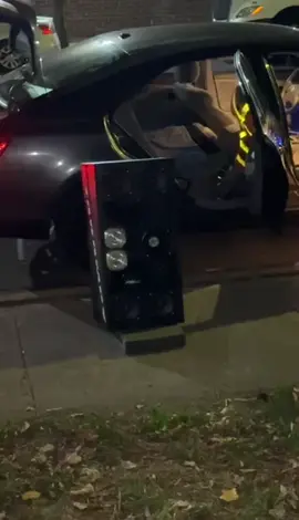 Clarity on point! Idk why the kakahole like to push the phone in the box while making videos. @baremidbass @🅐.🅓.🅡.🅘.🅐.🅝.🅐 #fyp #foryoupage #guyanesetiktok🇬🇾 #fypシ゚viral #caribbeantiktok 