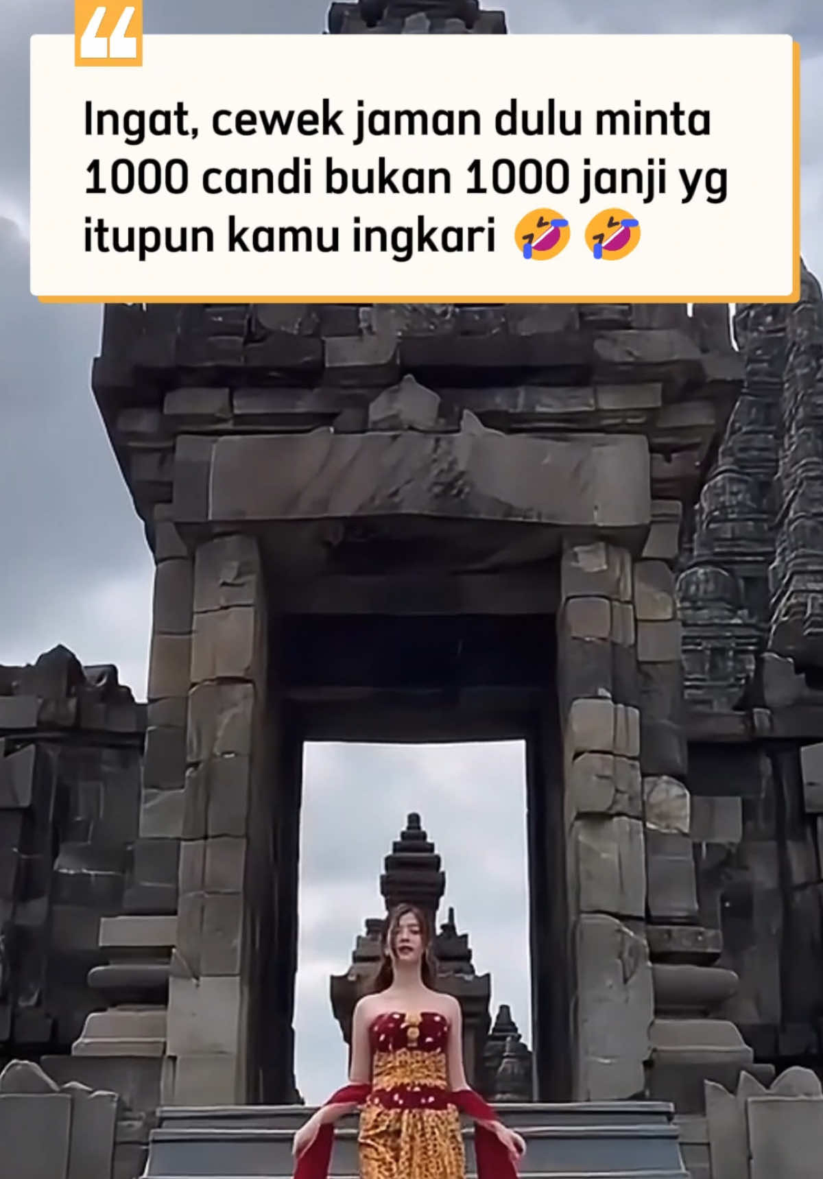 Salah satu alasan mengunjungi Candi Prambanan adalah untuk melihat Roro Jonggrang secara langsung.  Dan beli tiketnya lebih murah via tiktok karena banyak diskonnya dan juga ada cashback 100 ribu bagi pemesanan pertama. Caranya klik Lokasi hijau di pojok kiri video ini. Biar ga ilang postingan ini, save dulu aja.  #jelajahatraksiakhirpekan #AtraksiAkhirPekan #JelajahAkhirPekan #HealingBarengKeluarga #SelamiBudaya 